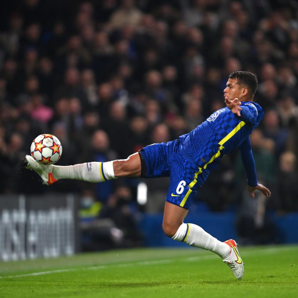lengisaan's tweet image. Only proper Chelsea fans will get this right, which game is this from? 👀💙
#CFC