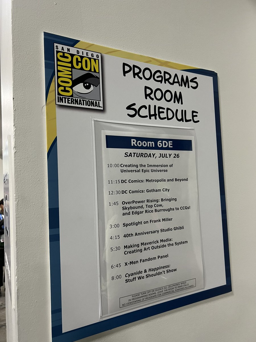 bluebeetlesbug's tweet image. #Seated for Epic Universe but will remain for Metropolis + Gotham panels :)