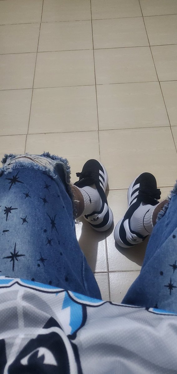 Milesjim101's tweet image. Gonna go see Fantastic 4🍿, 10 likes I come out faceless😂