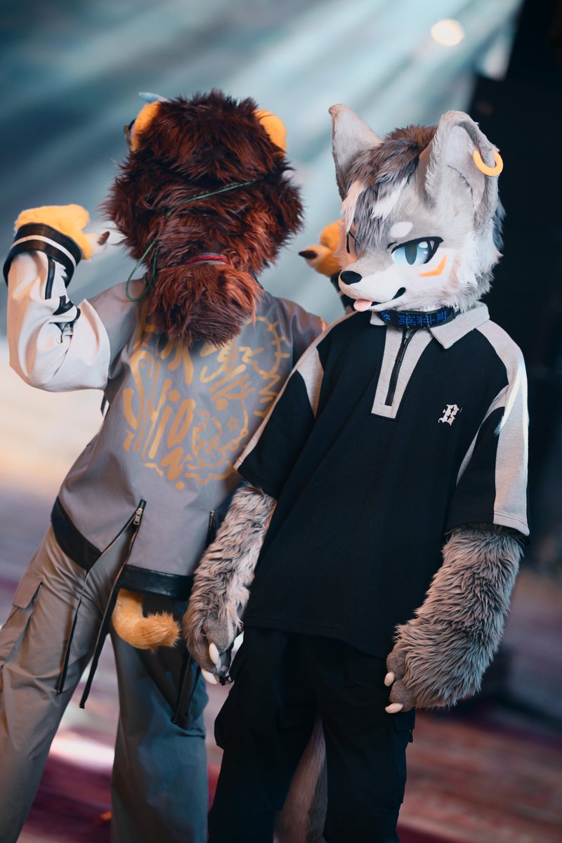 LYKOS_42's tweet image. #FursuitFriday  Vol.2

还是新衣服！
Still the new jacket!

📷：@DreameoL85783