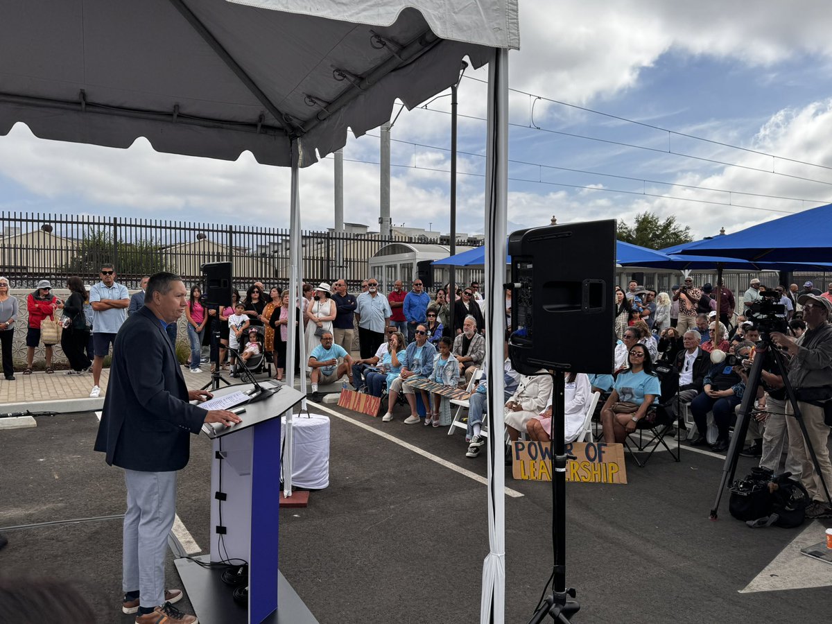Foothill Gold Line (@iwillride) on Twitter photo .<a href="/MayorSandoval/">Mayor Tim Sandoval</a> leads chant with community: "The power of Pomona is people. The power of Pomona is people. The power of Pomona is people.” 👏 .<a href="/MayorSandoval/">Mayor Tim Sandoval</a> leads chant with community: "The power of Pomona is people. The power of Pomona is people. The power of Pomona is people.” 👏