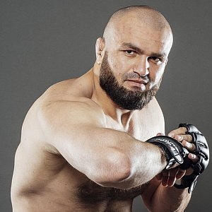JaredMMA_'s tweet image. #UFCAbuDhabi 🥸