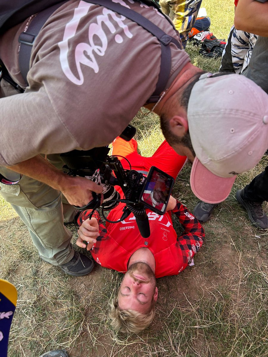 StarkFutureBike's tweet image. P1 in Red Bull Romaniacs Silver Class
A humbling adventure through the heart of Transylvania, Romania conquered by Eddie Karlsson on the Varg EX.
This victory means more than just a podium. It's proof that electric is possible at the world's toughest hard enduro
#hardenduro