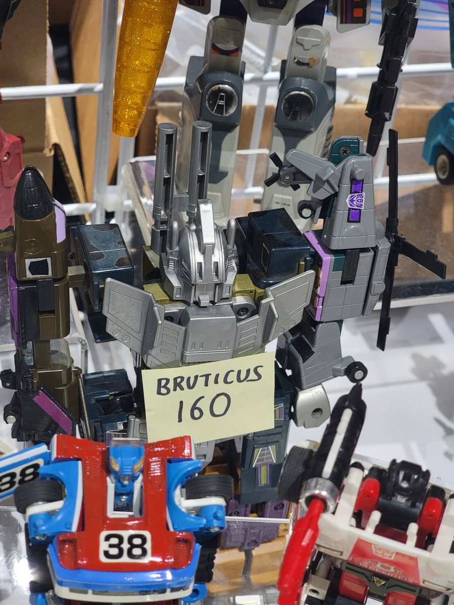 swindlemaxxing's tweet image. SDCC Day 2 Aughhahgg