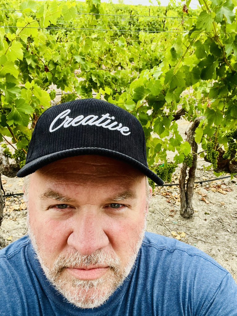 StuffKeithBuys's tweet image. Out in the Sonoma vineyards hitting barn sales and picking up vintage items. Excited that my creative cap showed up today before heading to the national @veefriends @garyvee