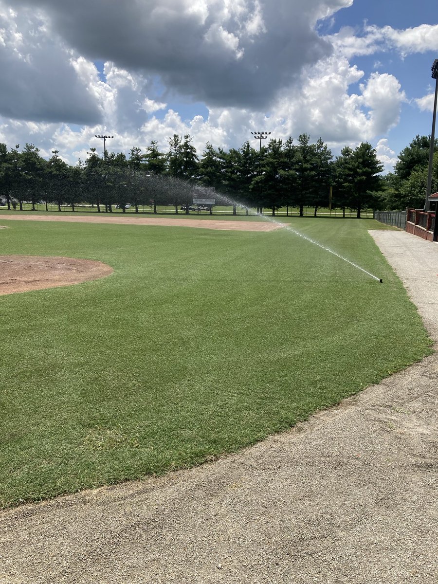 NelsonCoHSAthl1's tweet image. The burmuda at the Nelson Co HS baseball field is thriving. Looks great.