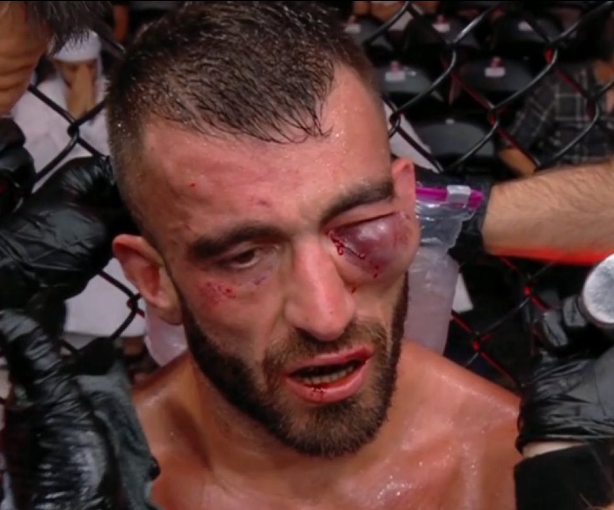 SaturdayNiteMMA's tweet image. My god #UFCAbuDhabi