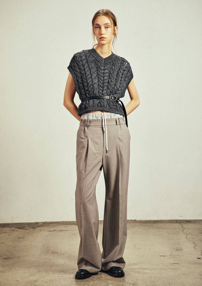 kendam_com's tweet image. Near Nippon Spring Summer 2026 collection &apos;Preppy Mind&apos; kendam.com/news/lookbooks…

#NearNippon #SS26 #Lookbooks #Tokyo #Fashion #Kendam