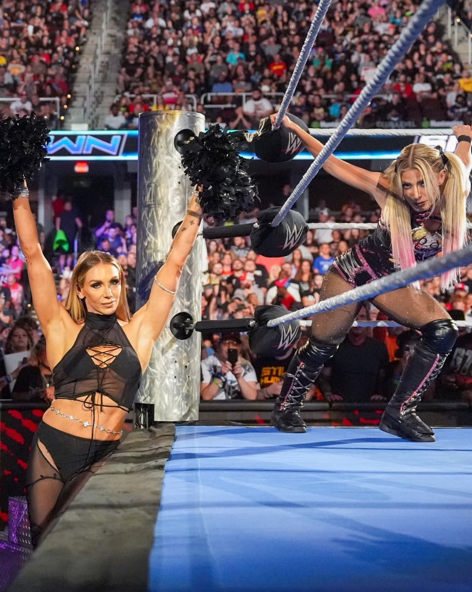 Nikki Bella on the duo of Alexa Bliss and Charlotte Flair: 

“I’m looooving this!!”