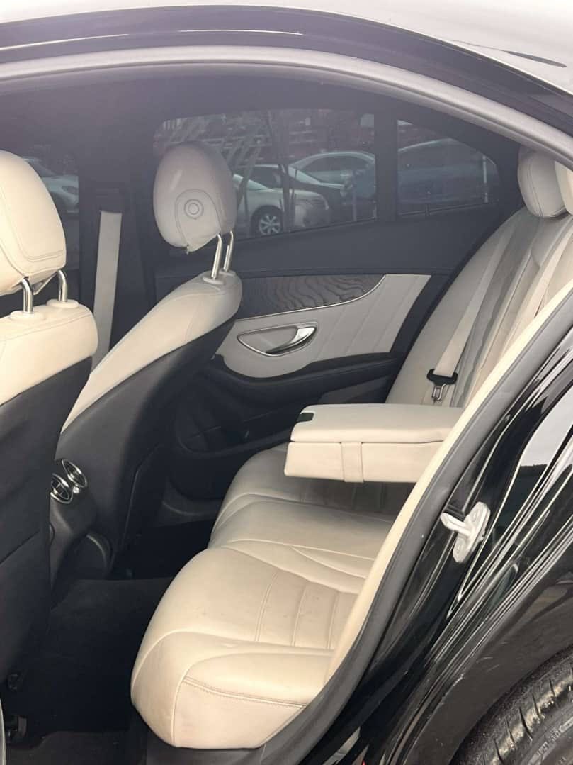 Fresh_Cars_'s tweet image. MERCEDES BENZ C450 ///AMG
Foreign used 2016 Model
Original duty ☑️
🏷️37.5m
📍Abuja