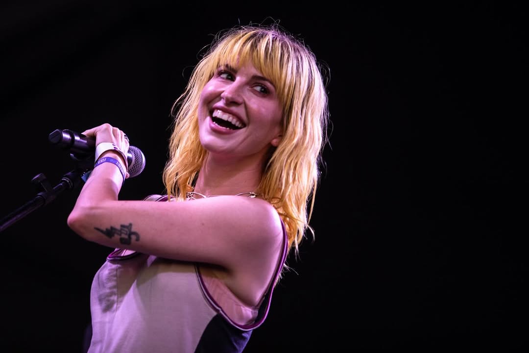 yelyahywilliams's tweet image. New photos of Hayley at Newport Folk Festival by noisefloorphoto