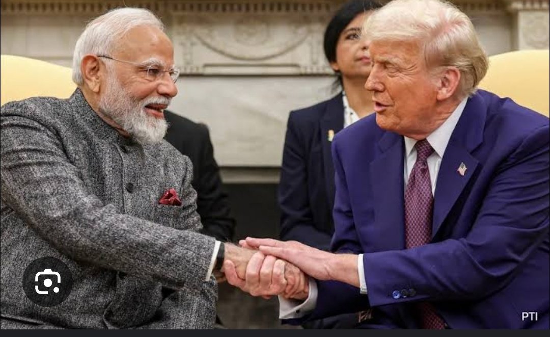 chandan_stp's tweet image. मोदी क़ी बार बार बेज्जती क्यों
थाईलैंड-कंबोडिया तनाव में @realDonaldTrump खुद को मध्यस्थ बना रहे हैं।
बातचीत में युद्धविराम, शांति और समृद्धि की बातें कर रहे हैं और इसमें भी भारत-पाक संघर्ष को घसीट लाए हैं।
क्या हर अंतरराष्ट्रीय विवाद को भारत-पाक तुलना से जोड़ना ज़रूरी है?