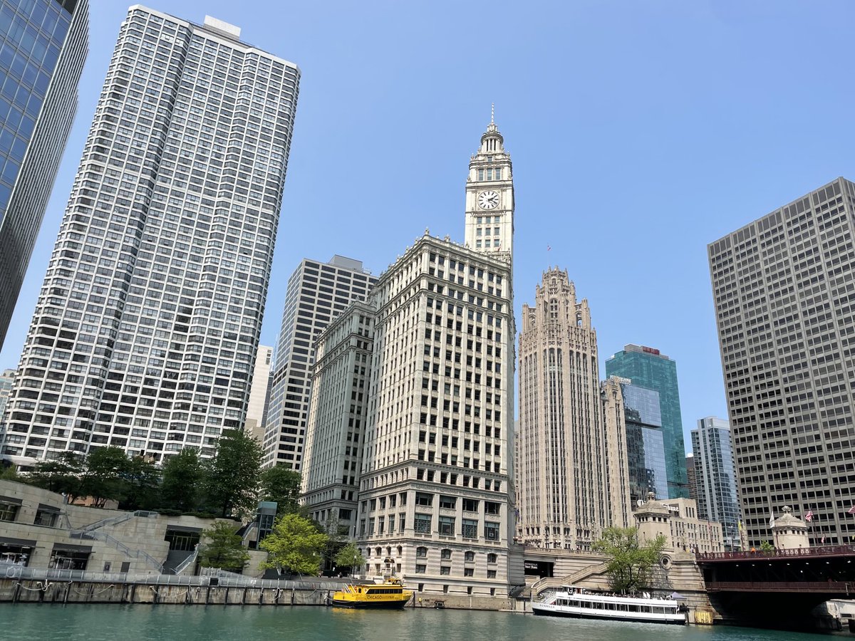 AndreaGuthmann's tweet image. Political scandals & another tough week for @chicagotribune as Alden Capital lays off #journalists. @dmihalopoulos @SeidelContent & @mack_liederman catch us up on what’s been happening in Windy City on @WBEZreset 📻 npr.org/podcasts/52453…