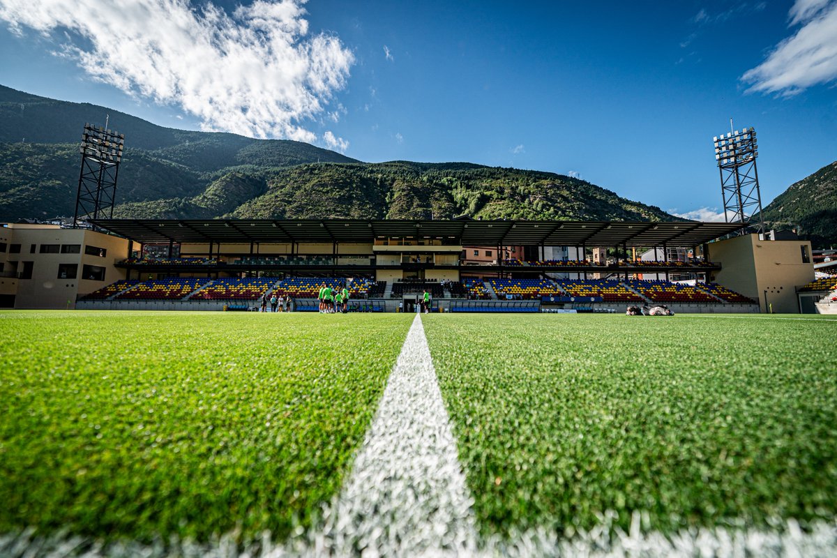GironaFC_Engl's tweet image. Let&apos;s go, TEAM! ❤️‍🔥