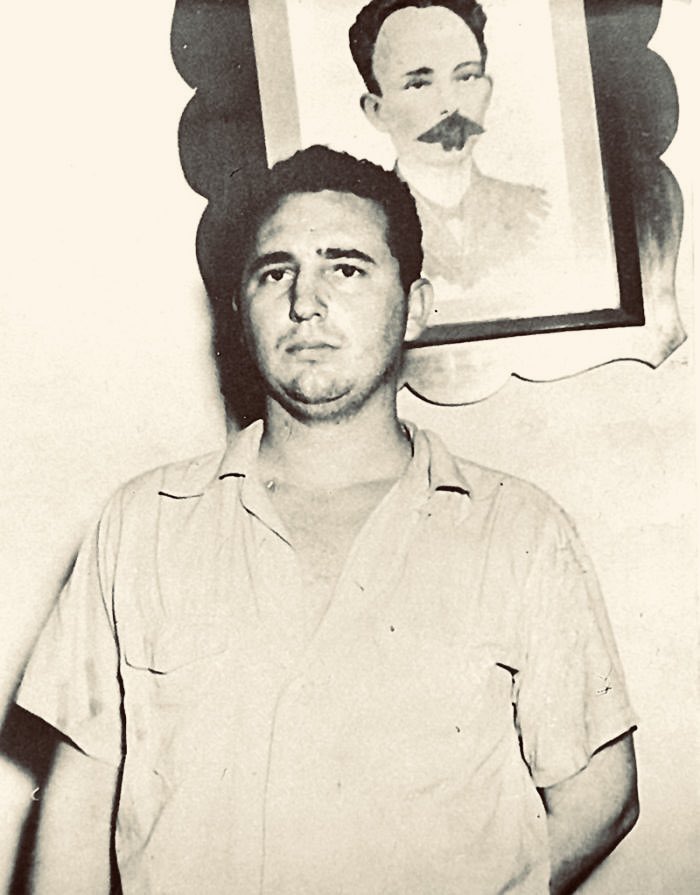 hojaderutaec's tweet image. #26DeJulio
ANIVERSARIO DEL ASALTO AL CUARTEL MONCADA!
Honor y Gloria a los caídos!!
CUBA RESISTE
CUBA DIGNA Y SOBERANA!
CUBA SOLIDARIA!
#FidelPorSiermpre
#FidelYRaul
#TumbaElBloqueo