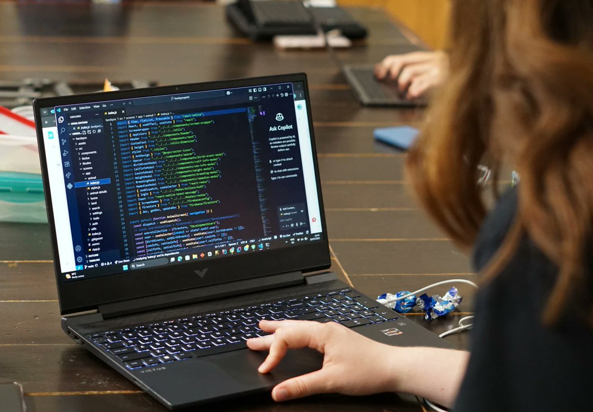 TeenTurn's tweet image. An important requirement of our incubator to accelerator transition is the development of a working minimum viable product to test, evaluate, iterate and secure adopters, users, customers. These still teen girls are launching real businesses.