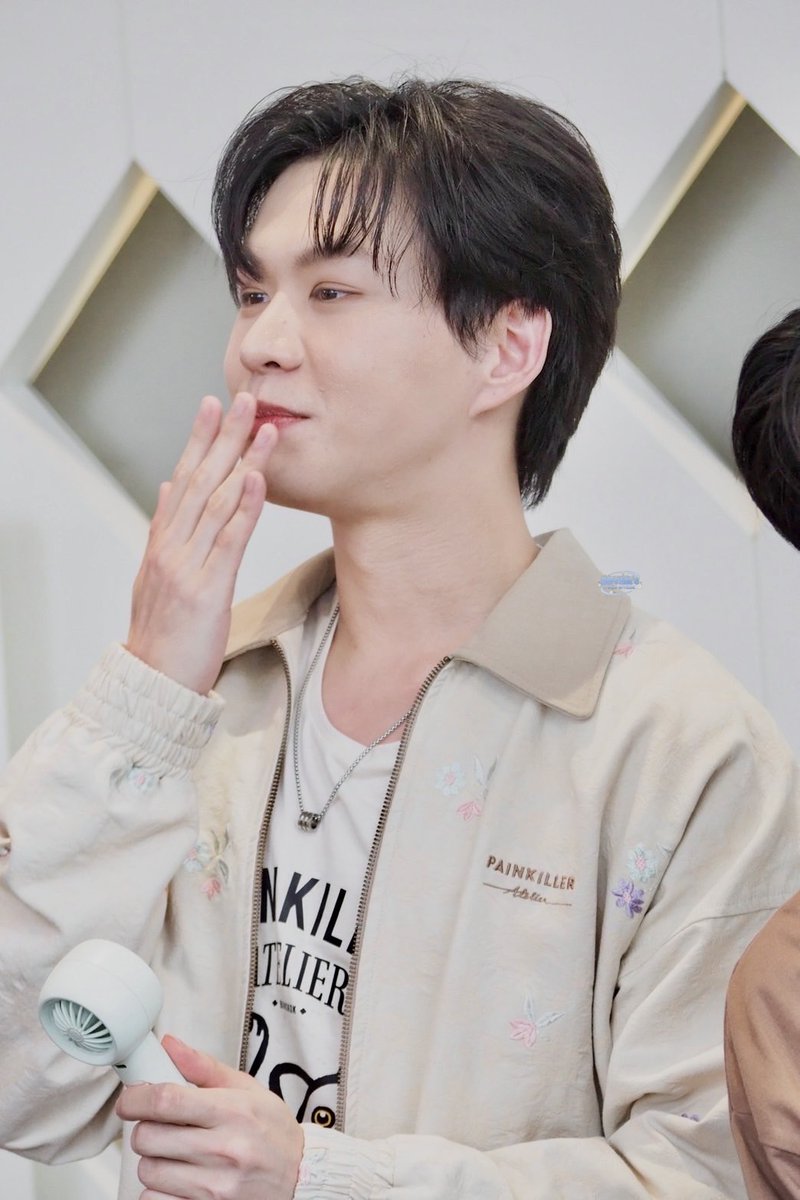 BBVERs_WORLD's tweet image. ⋆｡ﾟ☆｡⋆｡ ﾟ☾ ﾟ｡⋆   

                                 😘😊🌛✨️
          พาคุณความรักมาส่งทุกคนเข้านอนค่ะ ◡̎

READING ART X WABISABI
#งานมหกรรมนิยายนานาชาติ2025
#bbverpj @bbverpj