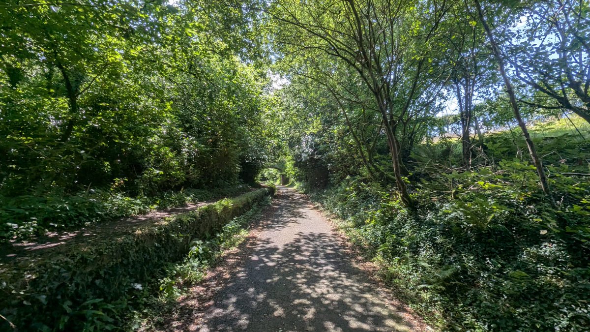 DanRavenEllison's tweet image. Just finished checking the southern end of the @SlowWaysUK #NationalParksTrail!
Two excellent ⭐⭐⭐⭐⭐ routes to come. Brilliant!
#SlowWays 🐌💫