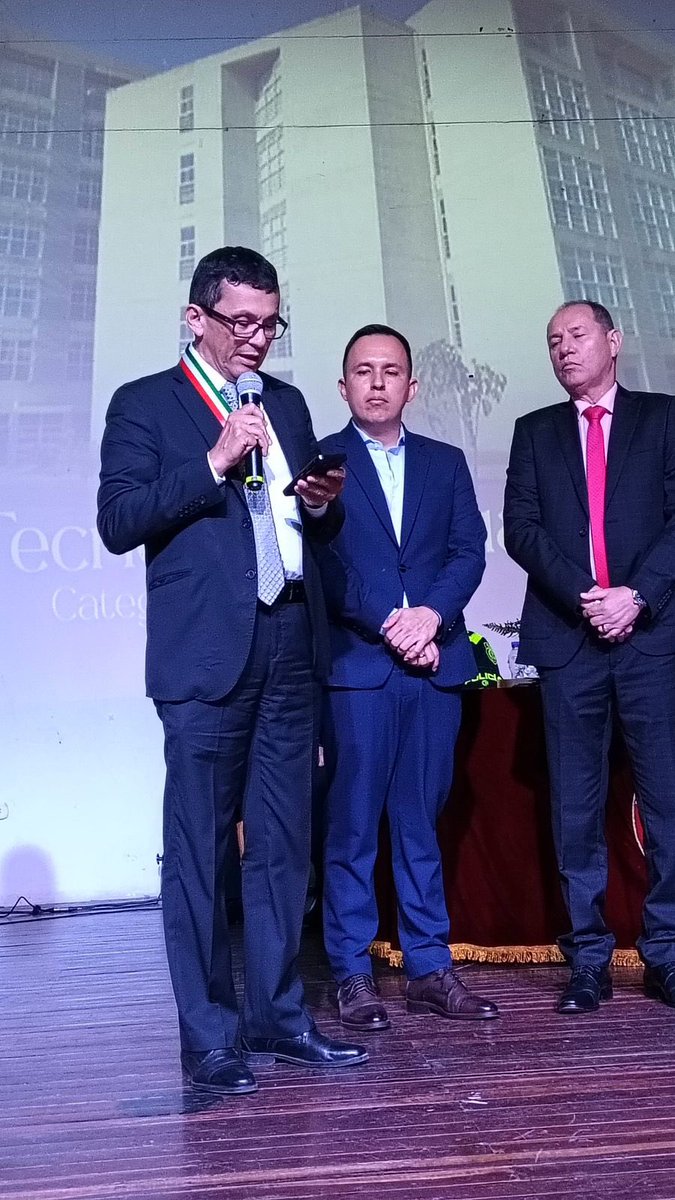 UIS's tweet image. 🏅 Durante la Semana de la Piedecuestaneidad y la conmemoración de los 249 años de Piedecuesta, la Administración Municipal, liderada por el alcalde Óscar Javier Santos Galvis, otorgó una condecoración al Parque Tecnológico Guatiguará de la Universidad Industrial de Santander…