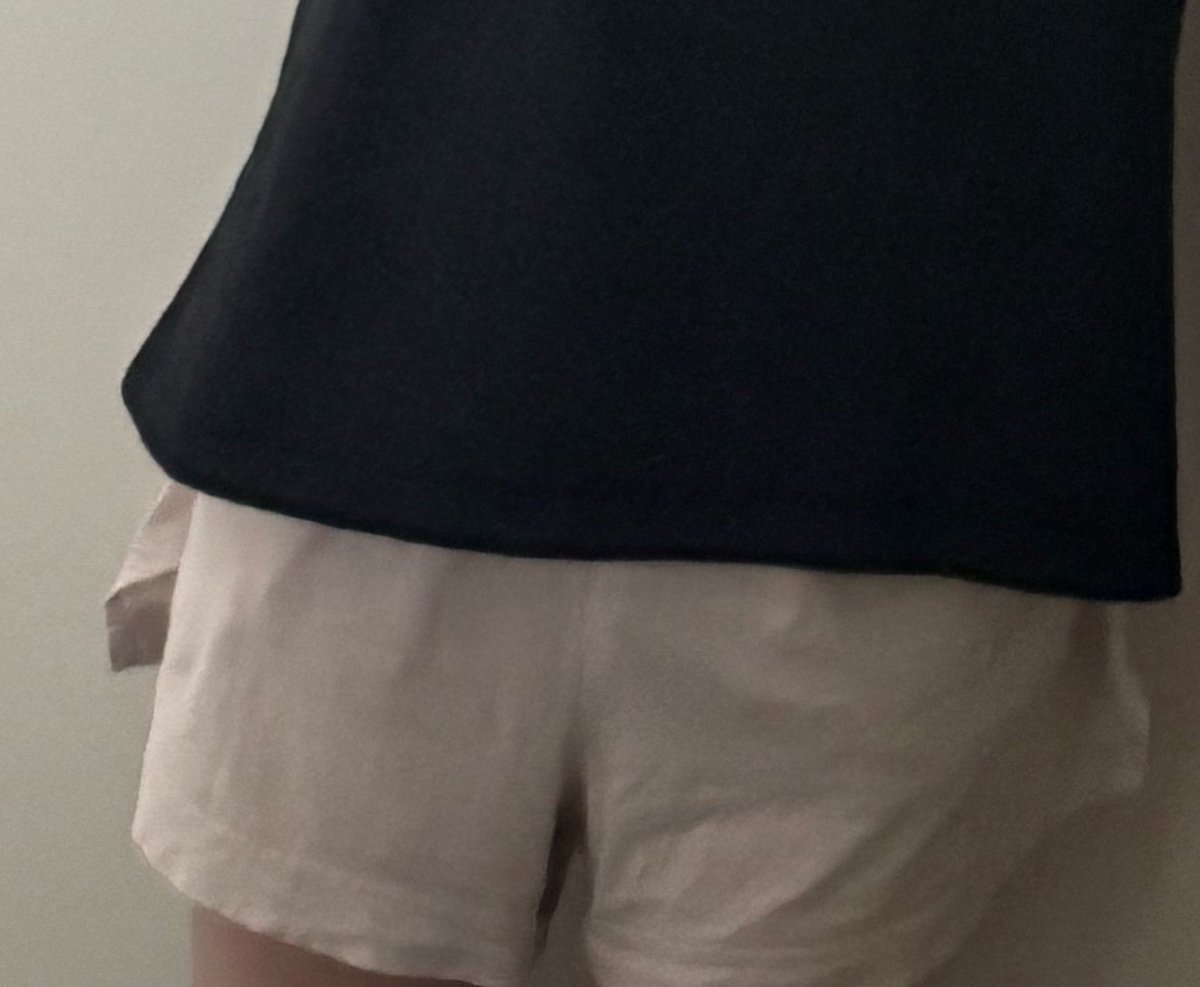 babyeolliee's tweet image. shortinho