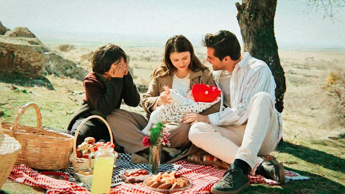 Merhaba dünya, ne kadar aydınlıkmışsın... 

#GönülDağı #SelTan