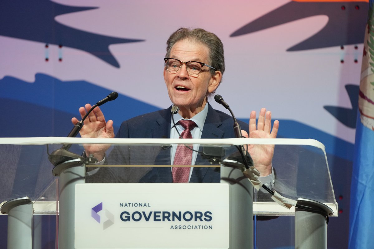 NatlGovsAssoc's tweet image. This morning at #NGASummerMeeting attendees heard from Harvard’s @jasonfurman & @LafferCenter’s Dr. Arthur Laffer who provided an update on the domestic and global economic outlook, including how geopolitical dynamics are impacting state economic growth. nga.org/annual-winter-…