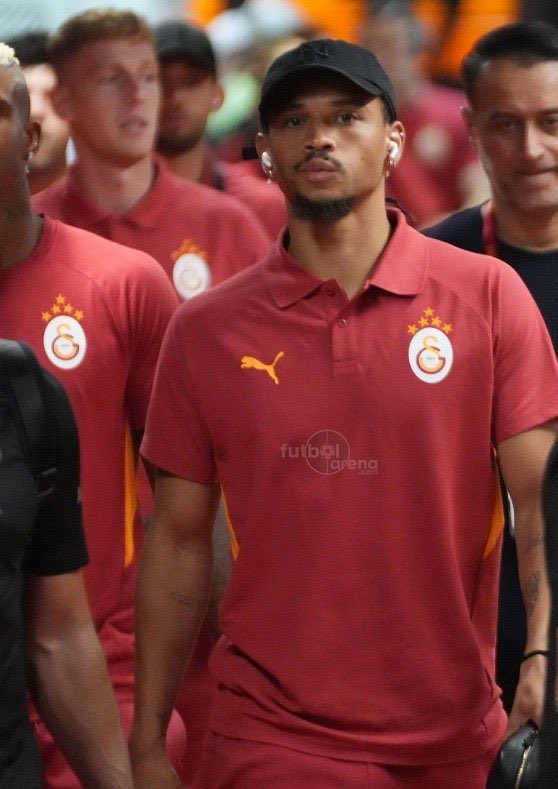 🏡 Leroy Sane, yeni evinde. (Futbol Arena)

#Galatasaray #LeroySane