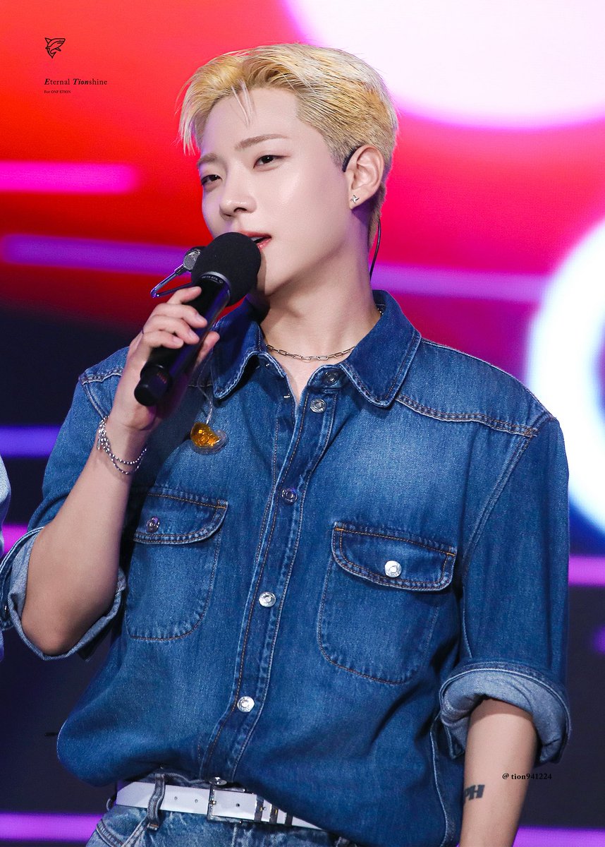 250607 천안어쩌고
아니 데이터 나눔받아서 구경하는데 이션 어깨라인이.. 너무 좋은 느낌을 줘서 ㅋㅋㅋ 후딱 해봄 
#ONF #온앤오프 #이션 #ETION