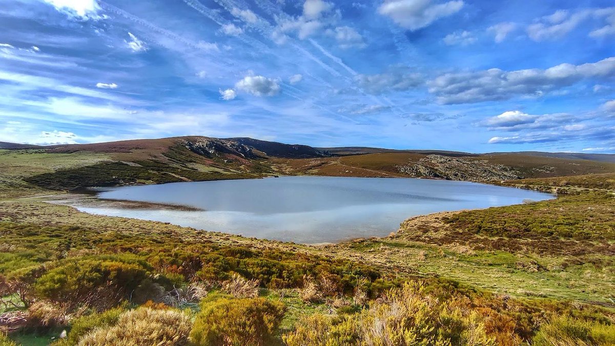 CyLEsVida's tweet image. No hace falta irse muy lejos para viajar a destinos sorprendentes.
¡Aquí tienes 6 razones que apuntaran en tu lista de escapadas la ciudad de Zamora!
guiasdeviajeanaya.es/noticia/6-razo…