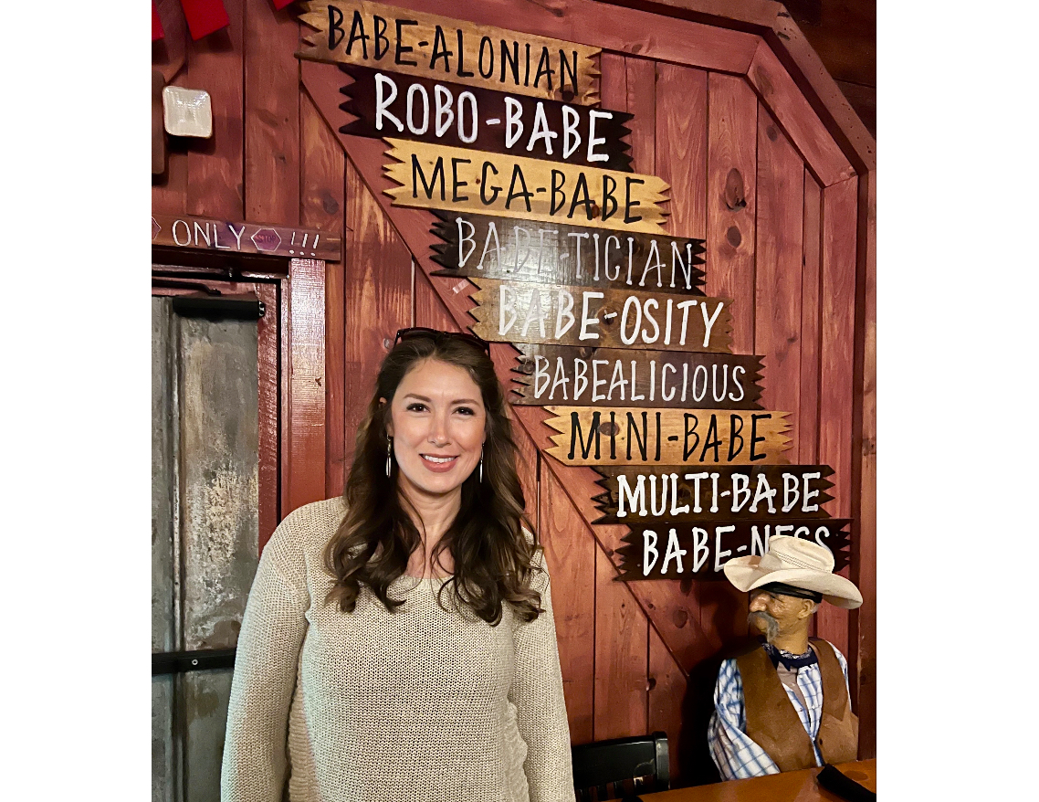 DaisyGreek's tweet image. Where am I eating at?  Our family loves this place!