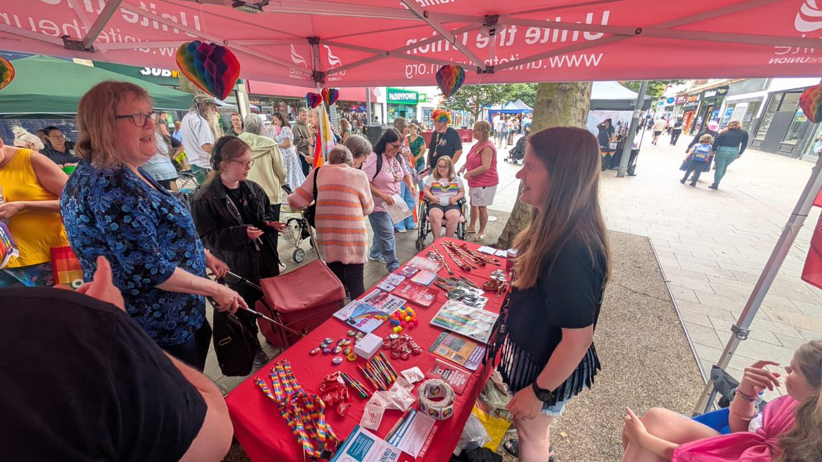 HullDockster's tweet image. A great reception for the @CommHumber stall at #HullPride today.
#JoinAUnion