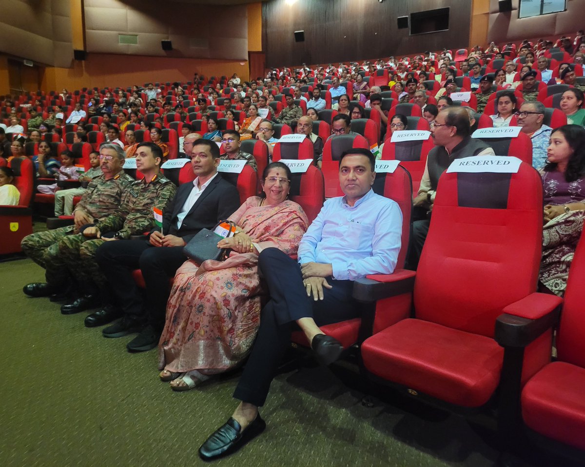 Shashisoni04's tweet photo. Thank you for the kind invitation to "Ek Shaam Sainik Ke Naam", organized with the All Goa Ex-Servicemen Welfare Association. It was a privilege to stand with our ex-servicemen and their families in honoring their courage, sacrifice, and unwavering spirit.
#EkShaamSainikKeNaam