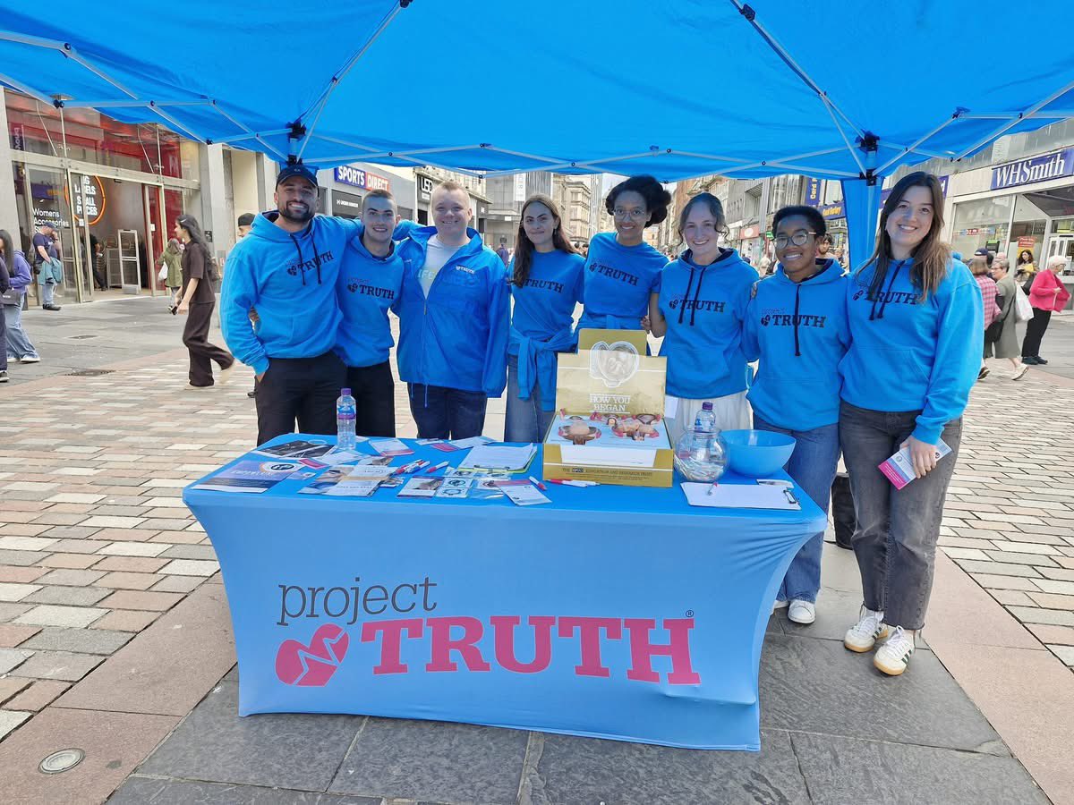MJRobinson1571's tweet image. Final day of #ProjectTruth 2025! Our @spucprolife youth team hit the streets of Glasgow city centre with courage and compassion — standing strong for life in every conversation 💪🗣️