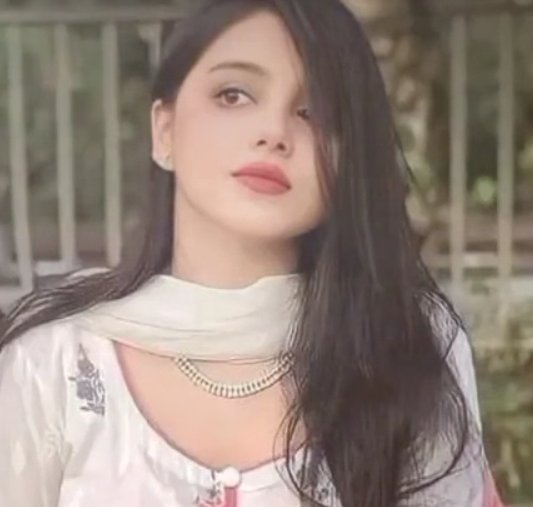 Muhammad421412's tweet image. تمہاری زلف میں پہنچی تو حسن کہلائی
وہ تیرگی جو میرے نامۂ سیاہ میں تھی
#قومی_زبان