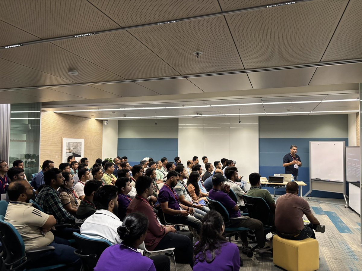 Karan Dodwal OCM ♠ (@dodwaldbv) on Twitter photo Packed house of Gen AI, Vector Search sessions with huge crowd in sessions of <a href="/sandeshr/">Sandesh Rao</a> AI Man #Aioug aioug.org/ocyatra/2025 <a href="/AIOUG/">All India Oracle Users Group (AIOUG)</a> <a href="/oracleace/">Oracle ACE Program</a> #OCYatra2025 #aioug <a href="/OracleCloud/">Oracle Cloud</a> <a href="/OracleExadata/">Oracle Exadata</a> <a href="/OracleDatabase/">Oracle Database</a> <a href="/sai_penumuru/">Sai Penumuru</a> Packed house of Gen AI, Vector Search sessions with huge crowd in sessions of <a href="/sandeshr/">Sandesh Rao</a> AI Man #Aioug aioug.org/ocyatra/2025 <a href="/AIOUG/">All India Oracle Users Group (AIOUG)</a> <a href="/oracleace/">Oracle ACE Program</a> #OCYatra2025 #aioug <a href="/OracleCloud/">Oracle Cloud</a> <a href="/OracleExadata/">Oracle Exadata</a> <a href="/OracleDatabase/">Oracle Database</a> <a href="/sai_penumuru/">Sai Penumuru</a>