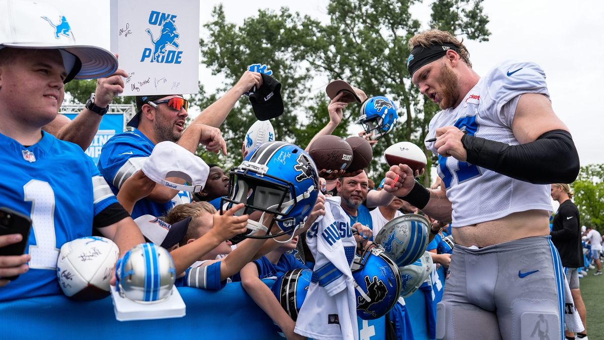 thelionswire's tweet image. Lions training camp notebook, Day 6: The fans are back lionswire.usatoday.com/story/sports/n…