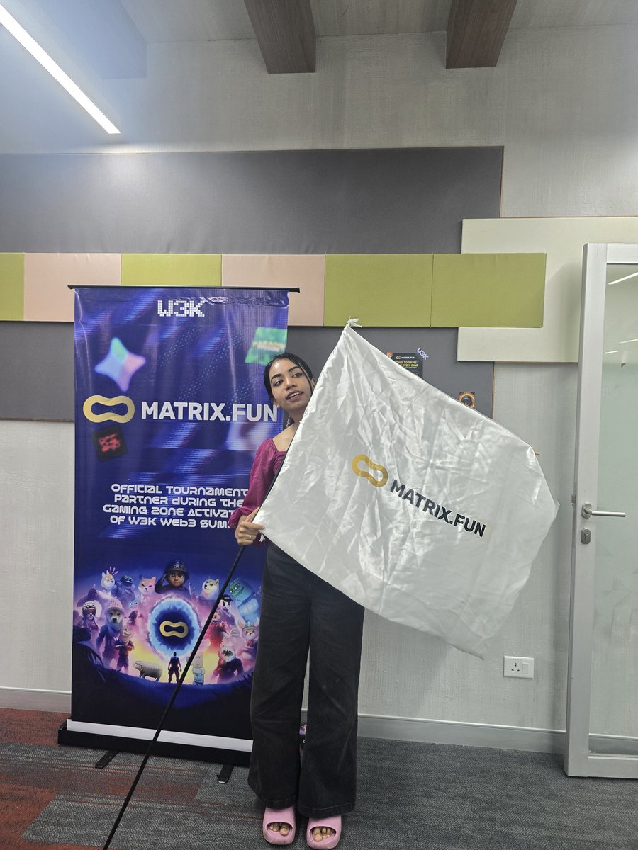 Boldrin71's tweet image. Looks like we have a fan girl for @matrixdotfun