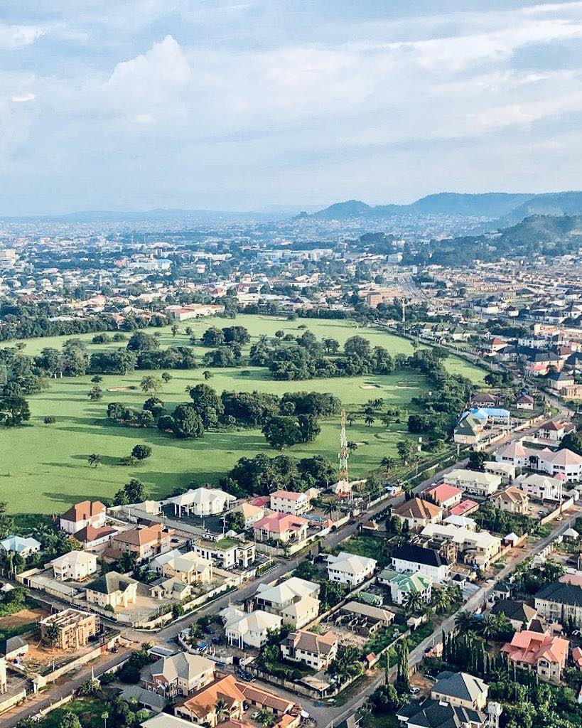 Voiceofigbos's tweet image. This place isn’t America; it’s Enugu in Igbo Land.
#IgboAmaka #alaigbo