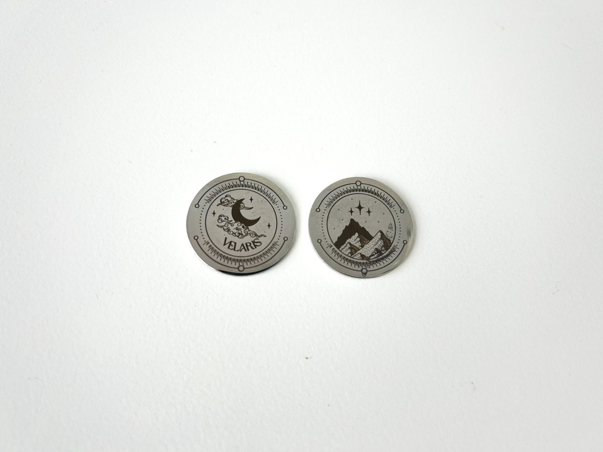 srtarom's tweet image. Me quedan solo 4 monedas de ACOTAR (de estas no haré más nunca más cuando se acaben).