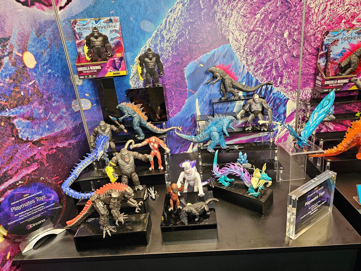 BehemothMode's tweet image. Playmates Toys SDCC panel is later tonight and hopefully they announce their next wave of Monsterverse figures.
What titans are you hoping join the line?