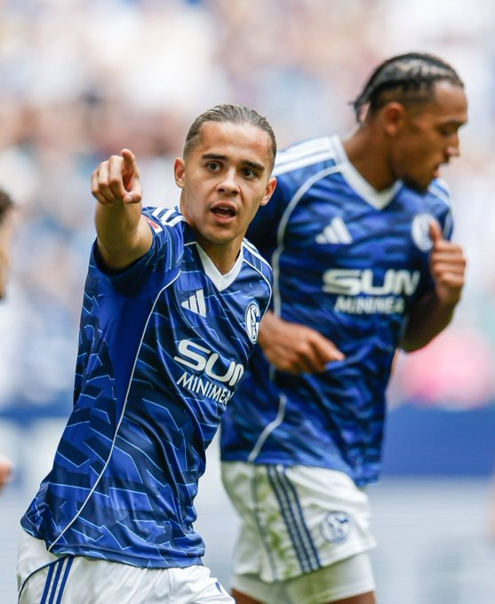 ⚽ 84' | ¡Gol del Schalke 04! 🇩🇪🔵

Mauro Zalazar marca tras un rebote de Nyland luego del remate de Hamache.