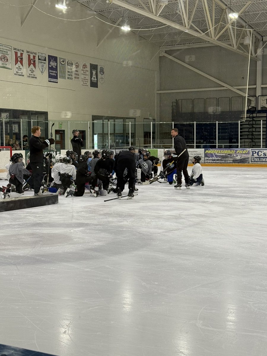 Allin4UHC (@g2j_2011) on Twitter photo Utah Mammoth putting on an awesome youth skating clinic in Logan. So great to see our team out growing the game!!!@NOlczyk16 <a href="/UTMammothHockey/">Utah Mammoth</a> Utah Mammoth putting on an awesome youth skating clinic in Logan. So great to see our team out growing the game!!!@NOlczyk16 <a href="/UTMammothHockey/">Utah Mammoth</a>