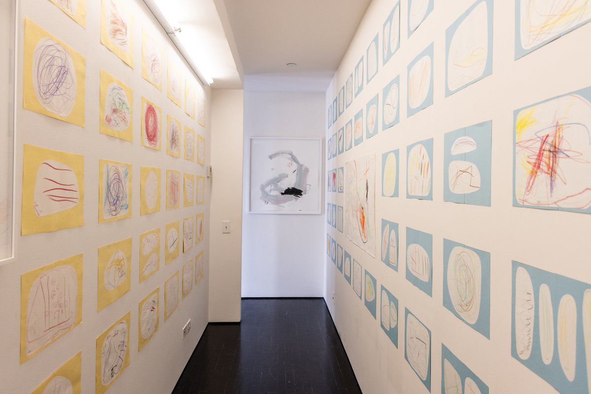 LiveONE_TV's tweet image. 🎨 Watermill Center’s "Upside Down Zebra" is their biggest exhibition to date with over 1,000 + children’s artworks, curated by Brian Belott & Noah Khoshbin in the world-class art center in Long Island, New York.
The exhibition, up until February, is a celebration and…