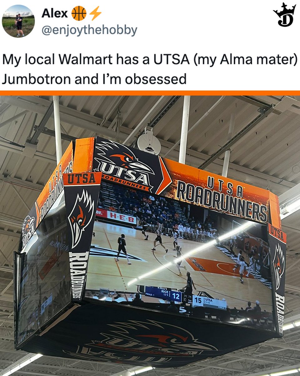 Every Walmart should be equipped with a college jumbotron 🎯

This is amazing 🙌

(h/t <a href="/enjoythehobby/">Alex 🏀⚡️</a>)