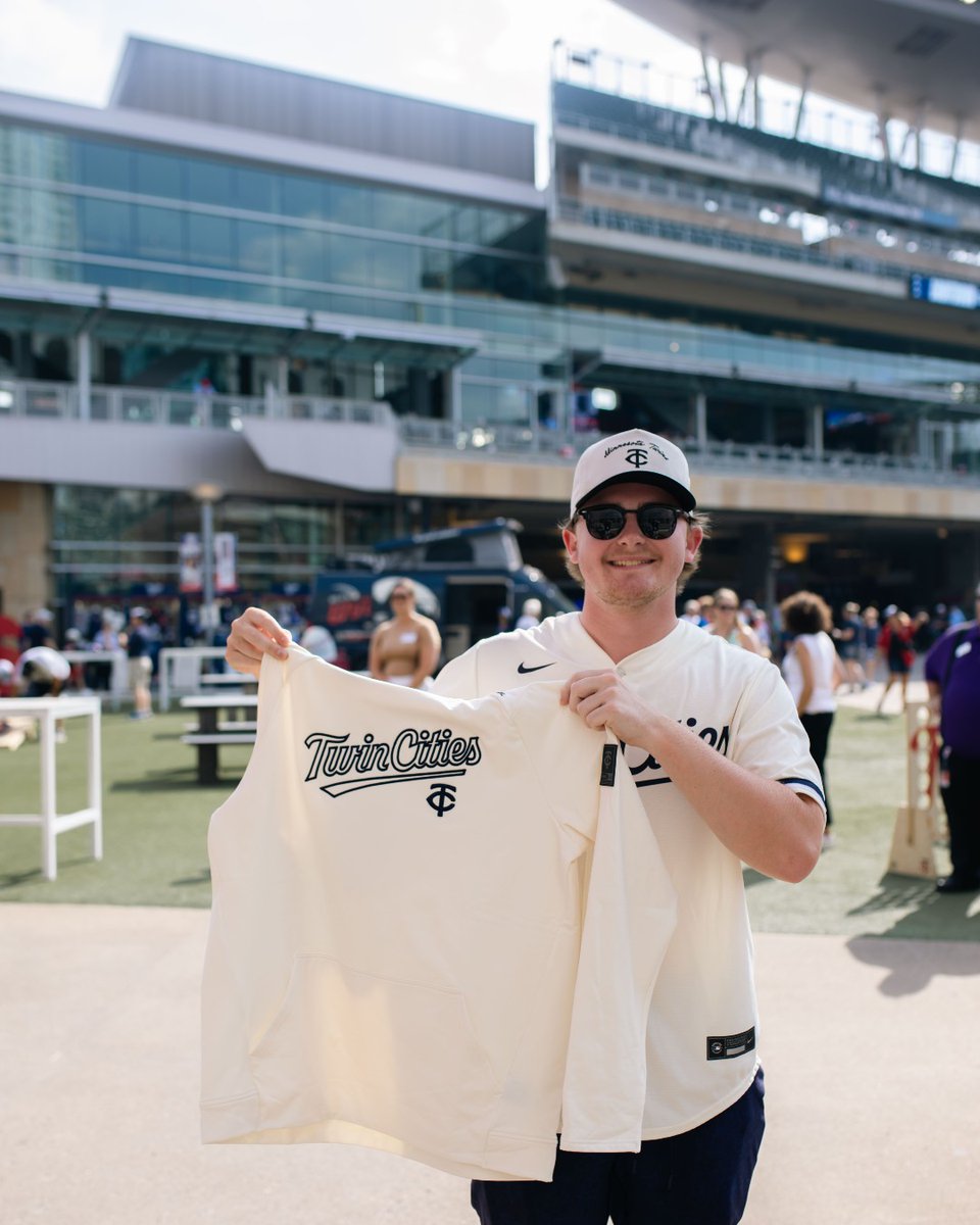 unrlco's tweet image. Another unforgettable night at Target Field. The energy, the community, the love — we felt it all.
