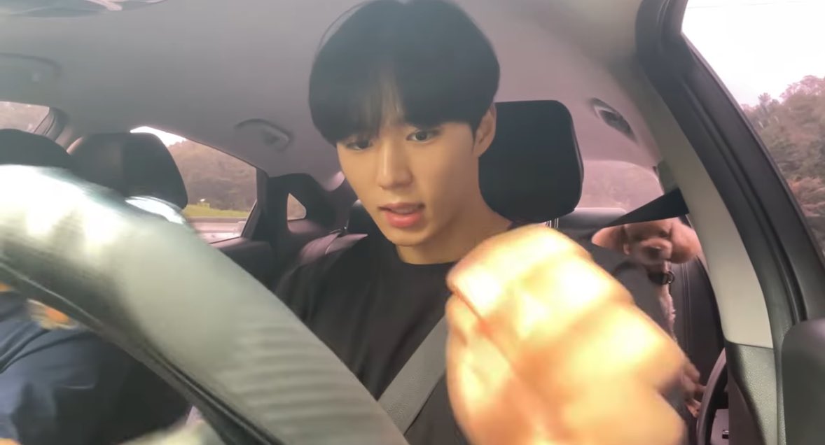wnstjrnldudnjd's tweet image. 준더 브이로그엔 운전하는 준서가 가득해.....