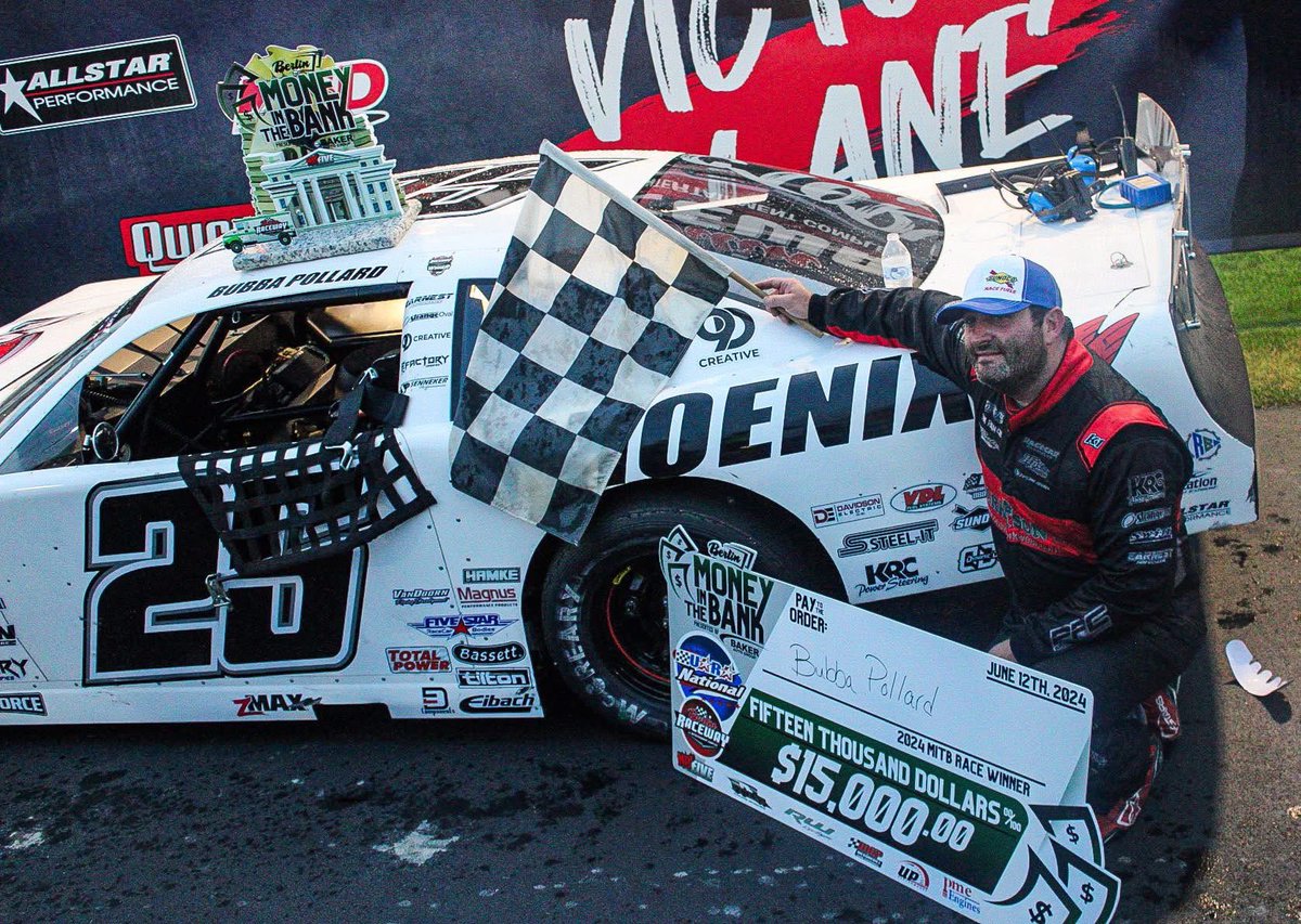 JeffStriegle's tweet image. Bubba is in the house tonight!
Racing begins at 6:30p
Who do you take:
Bubba or the field?
@BerlinRaceway