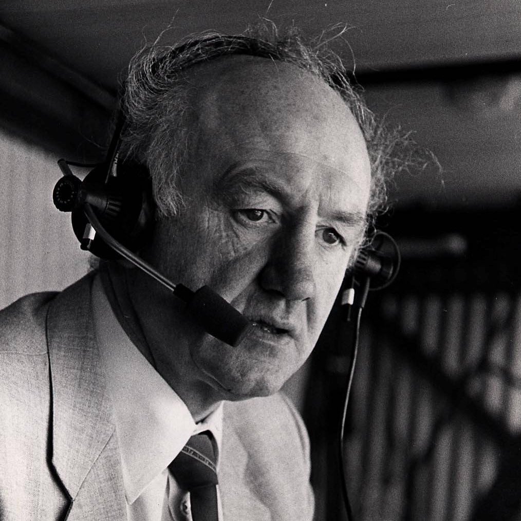 Giantsrl's tweet image. We are saddened to learn of the passing of Ray French MBE. An amazing career as a player, turned commentator.

Our thoughts at this time are with Ray’s Family and Friends. R.I.P