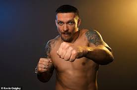 boxingjones's tweet image. Now that a week has passed, Oleksandr Usyk is an all-time heavyweight and a certain first-ballot HOF, but he's not the greatest. He's a modern-day version of Gene Tunney, who is criminally underrated on all-time lists at both light-heavyweight and heavyweight. #boxing