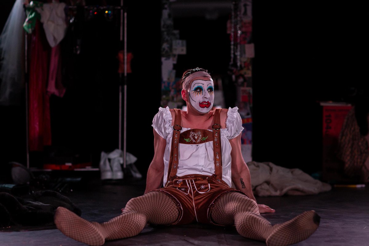 YoungishPers's tweet image. IN CONVERSATION WITH: Ryan Stewart @edfringe @FollowTheCow
We sat down with Ryan Stewart to chat about their new show KINDER, coming to Edinburgh Fringe 2025.
wp.me/pdXz8Y-64j
#interview #Edinburgh #whatson